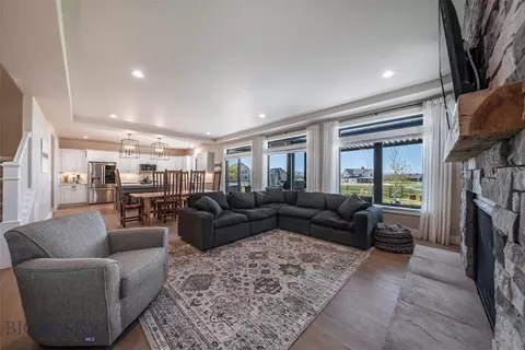 Living - 950 White Horse Loop, Bozeman, MT 59718 photo 3 of 5