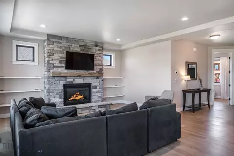 Living - 950 White Horse Loop, Bozeman, MT 59718 photo 4 of 5