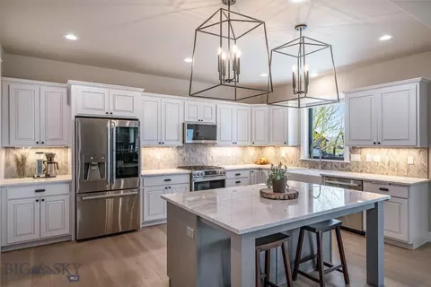 Kitchen - 950 White Horse Loop, Bozeman, MT 59718 photo 2 of 7