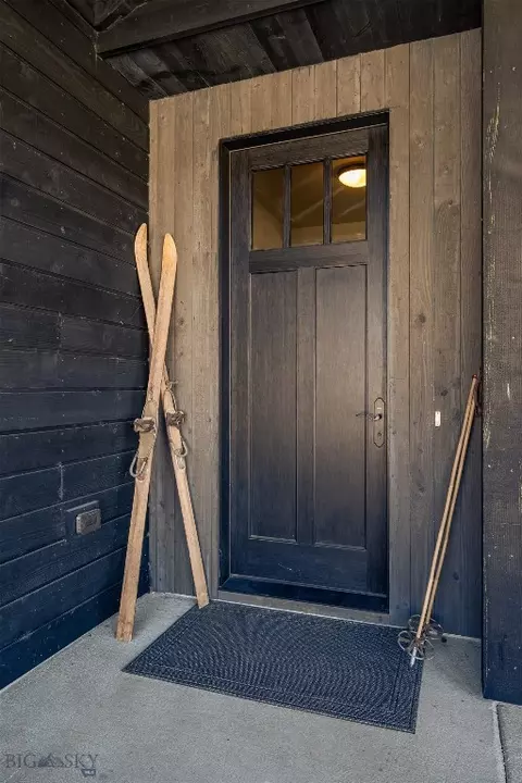 Exterior - 950 White Horse Loop, Bozeman, MT 59718 photo 8 of 21
