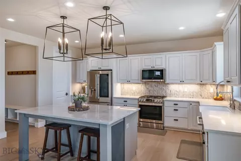 Kitchen - 950 White Horse Loop, Bozeman, MT 59718 photo 4 of 7