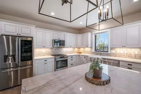 Kitchen - 950 White Horse Loop, Bozeman, MT 59718 photo 5 of 7