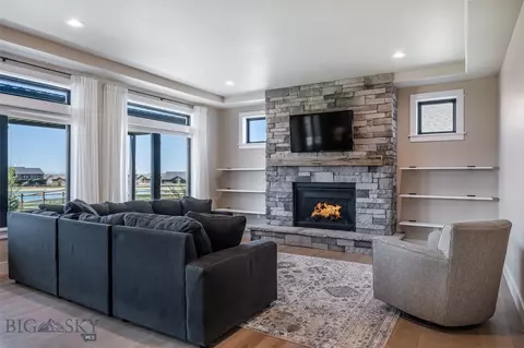 Living - 950 White Horse Loop, Bozeman, MT 59718 photo 5 of 5