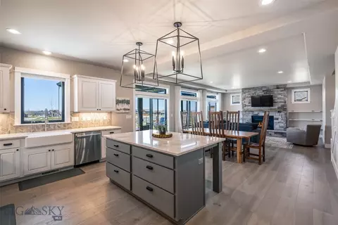 950 White Horse Loop, Bozeman, MT 59718