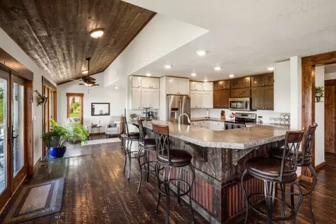 Kitchen - 1872 Webster Ln, Dillon, MT 59725 photo 4 of 9