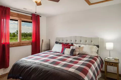 Bedroom - 1872 Webster Ln, Dillon, MT 59725 photo 8 of 9