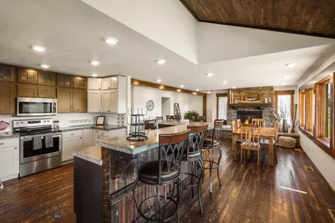 Kitchen - 1872 Webster Ln, Dillon, MT 59725 photo 2 of 9