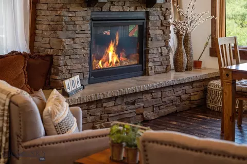 Living - 1872 Webster Ln, Dillon, MT 59725 photo 1 of 8