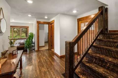 Entry Way - 1872 Webster Ln, Dillon, MT 59725 photo 5 of 8