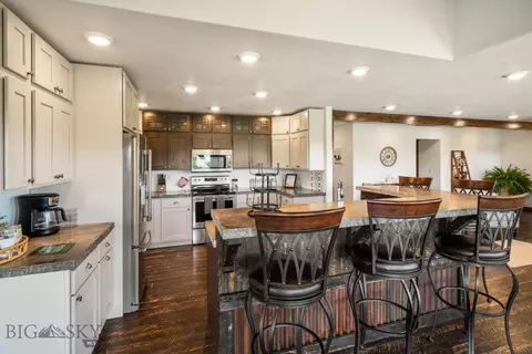 Kitchen - 1872 Webster Ln, Dillon, MT 59725 photo 3 of 9