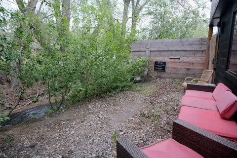 Exterior - 401 E Peach St, Bozeman, MT 59715 photo 2 of 2