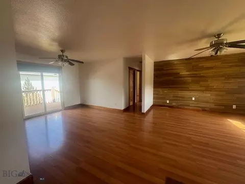 Living - 302 10th, Belgrade, MT 59714 photo 5 of 5