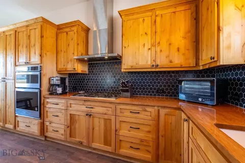 Kitchen - 122 Rolling Pr, Three Forks, MT 59752 photo 3 of 5