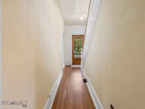 Entry Way - 522 S 3rd Ave, Bozeman, MT 59715 photo 4 of 9