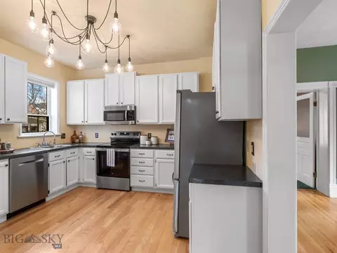 Kitchen - 522 S 3rd Ave, Bozeman, MT 59715 photo 2 of 5