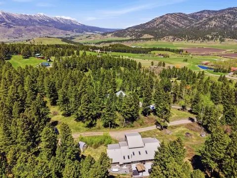 4754 Meadow Ln, Bozeman, MT 59715