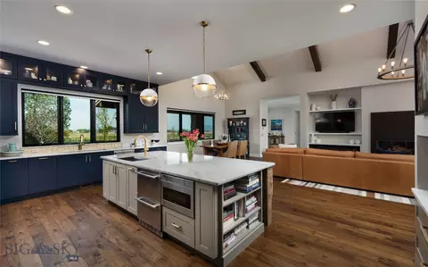 Kitchen - 676 Tillyfour Rd, Bozeman, MT 59718 photo 6 of 8