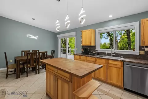Kitchen - 313 Cirque Dr, Bozeman, MT 59718 photo 4 of 4