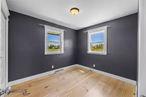 Bedroom - 9155 S 19th Ave, Bozeman, MT 59718 photo 4 of 4