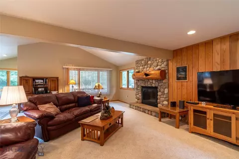 Living - 9 Moose Haven Loop, Mc Leod, MT 59052 photo 3 of 7
