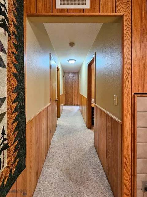 Entry Way - 9 Moose Haven Loop, Mc Leod, MT 59052 photo 4 of 4