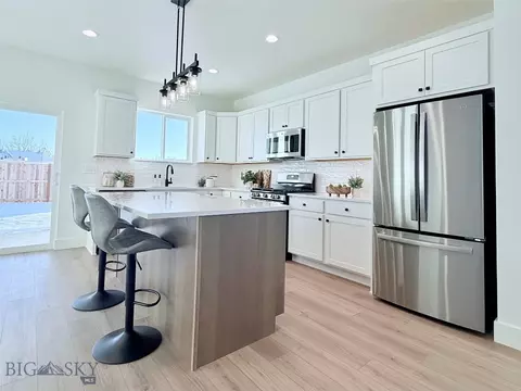Kitchen - 812 Accolade Loop, Belgrade, MT 59714 photo 2 of 8