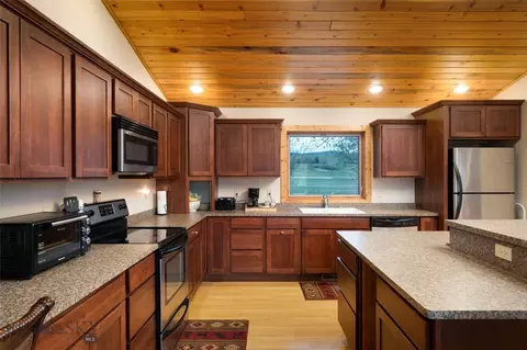 Kitchen - 5 Killdeer Ct, Ennis, MT 59729 photo 1 of 2