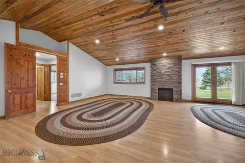 Living - 5 Killdeer Ct, Ennis, MT 59729 photo 2 of 3