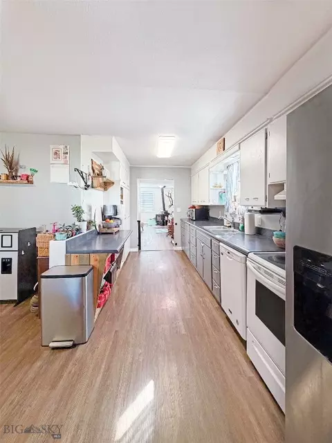 Kitchen - 625 E Glendale St, Dillon, MT 59725 photo 2 of 2