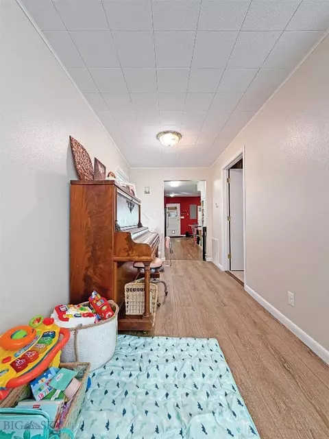 Entry Way - 625 E Glendale St, Dillon, MT 59725 photo 1 of 1