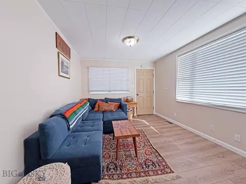 Living - 625 E Glendale St, Dillon, MT 59725 photo 2 of 2
