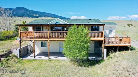 107 Prairie Dog Rd, Livingston, MT 59047