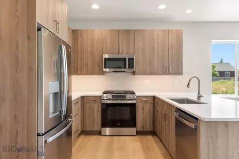 Kitchen - 425 Cloudfield Cir, Bozeman, MT 59718 photo 2 of 6