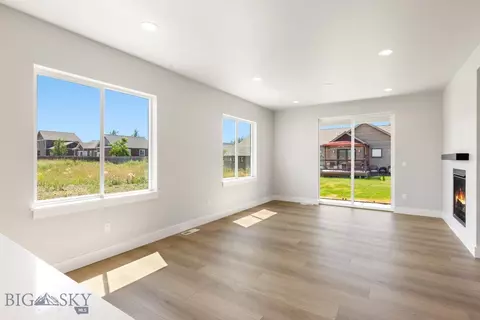 Living - 425 Cloudfield Cir, Bozeman, MT 59718 photo 1 of 7