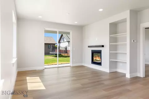Living - 425 Cloudfield Cir, Bozeman, MT 59718 photo 2 of 7