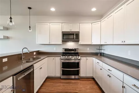 Kitchen - 3090 Lori Ln, Bozeman, MT 59718 photo 3 of 5