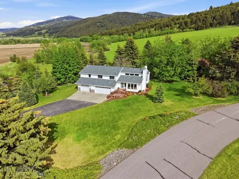 7102 Bristol Ln, Bozeman, MT 59715