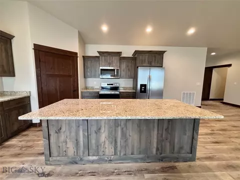 Kitchen - 135 Thomas Way, Dillon, MT 59725 photo 2 of 3
