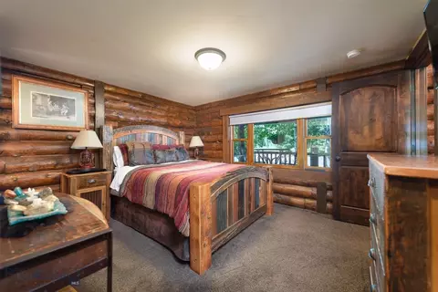 Bedroom - 2490 E Cedar Meadows Ln, Manhattan, MT 59741 photo 2 of 11