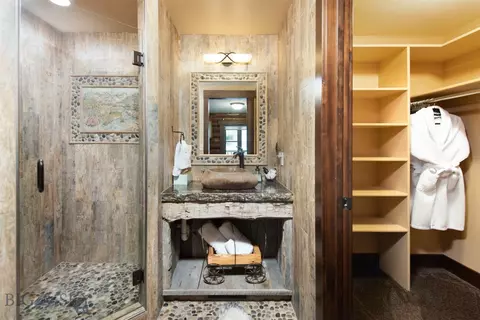 Bath - 2490 E Cedar Meadows Ln, Manhattan, MT 59741 photo 1 of 6