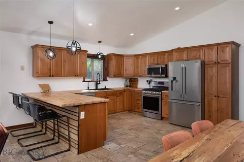 Kitchen - 2490 E Cedar Meadows Ln, Manhattan, MT 59741 photo 3 of 6