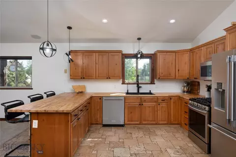Kitchen - 2490 E Cedar Meadows Ln, Manhattan, MT 59741 photo 4 of 6
