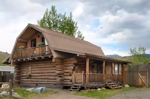 308 3rd St S, Gardiner, MT 59030