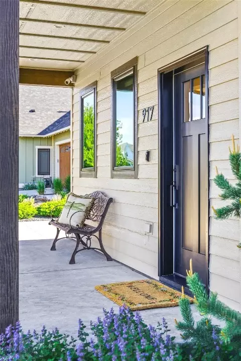 Exterior - 917 Windrow, Bozeman, MT 59718 photo 4 of 11
