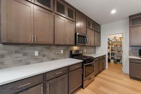 Kitchen - 1704 Deadwood Loop, Belgrade, MT 59714 photo 4 of 7