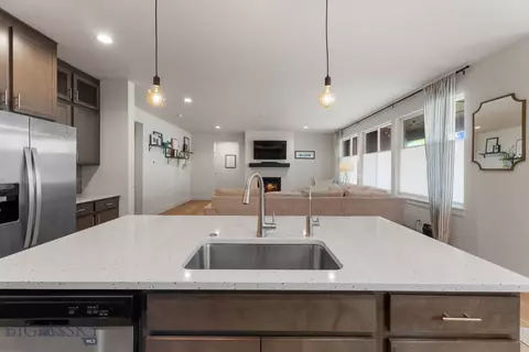 Kitchen - 1704 Deadwood Loop, Belgrade, MT 59714 photo 5 of 7