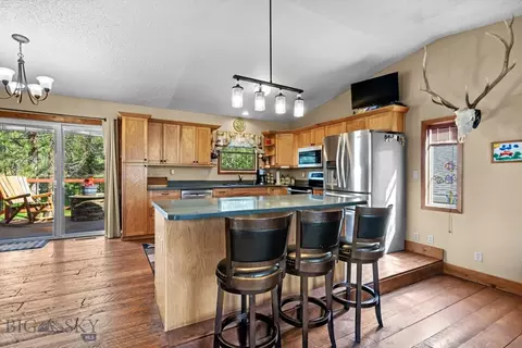 Kitchen - 59 Whitetail Ln, Clancy, MT 59634 photo 4 of 4