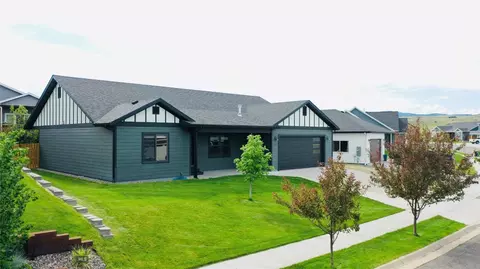 1007 Meriwether Dr E, Livingston, MT 59047