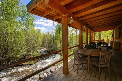 9 Booth Gulch Ln, Sheridan, MT 59749