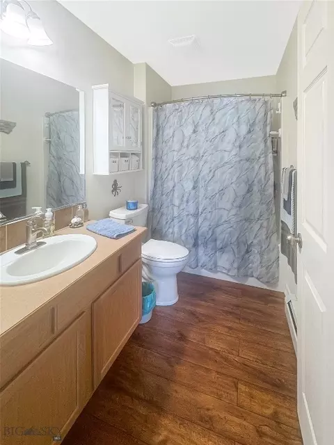Bath - 3101 Wynne Ave #3A, Butte, MT 59701 photo 3 of 3